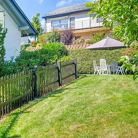 Moderne Am Wald In Schwalefeld Apartment